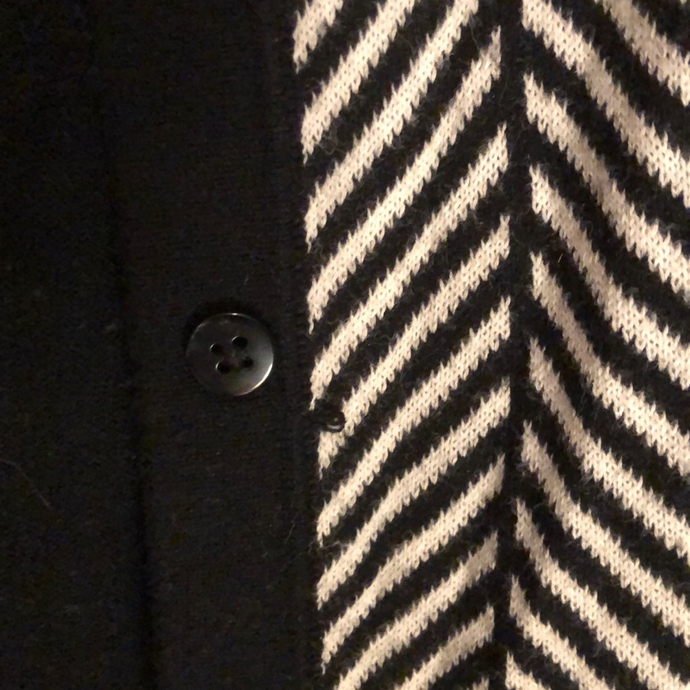 Cardigan - Picture 5 of 5